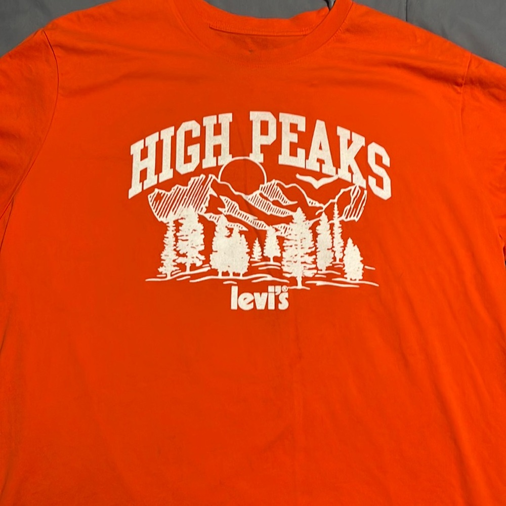 Levi’s high peaks shirt